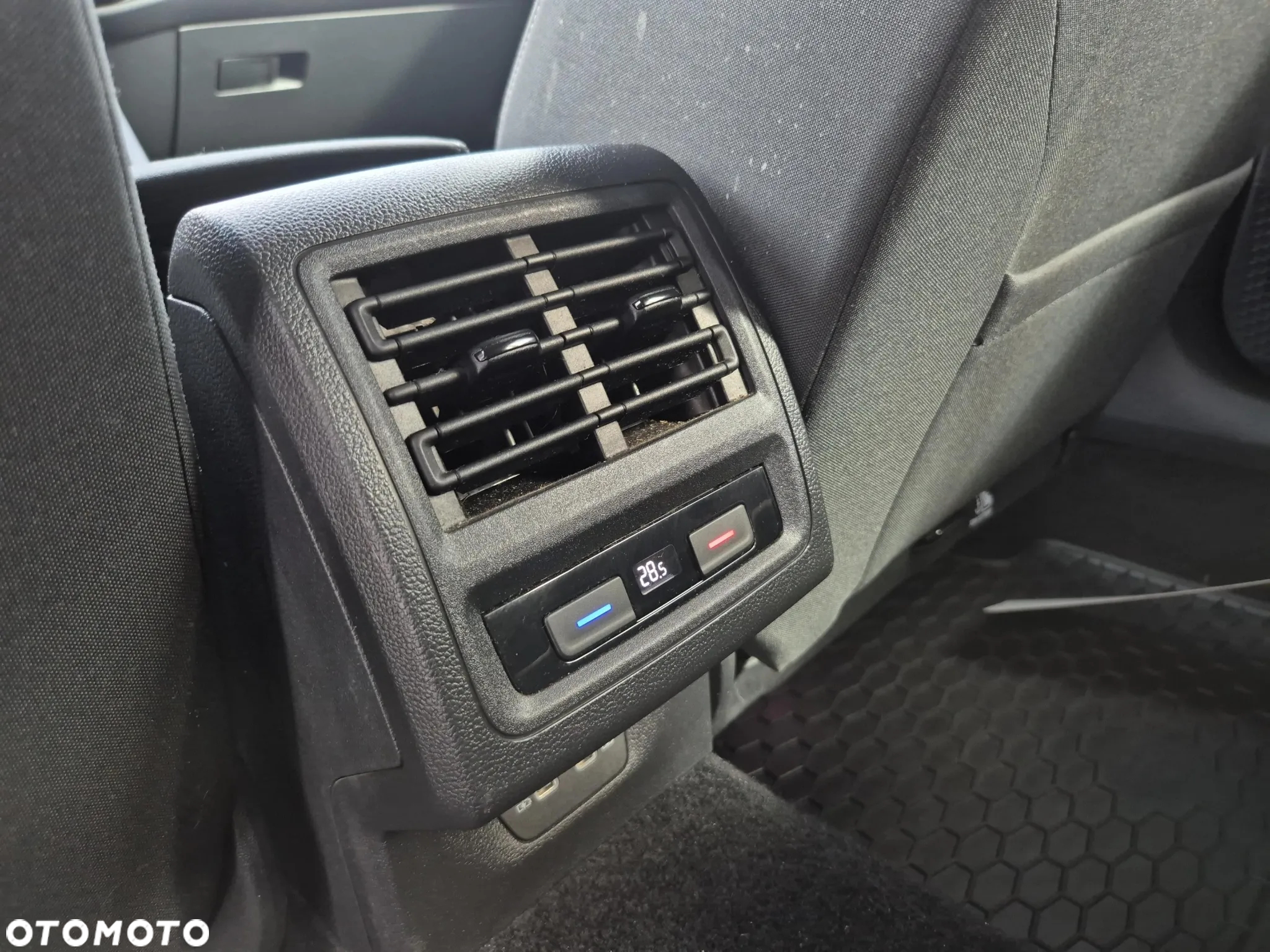 Volkswagen Golf VIII 2.0 TDI Style DSG - 19