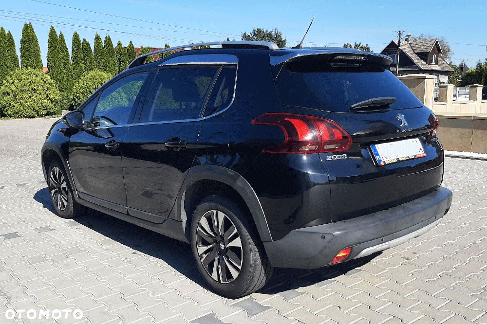 Peugeot 2008 - 6