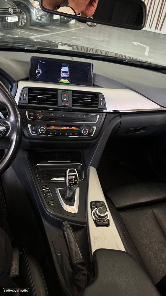 BMW 320 d Auto Pack M - 33