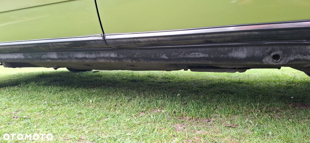 Mercedes-Benz 280 - 37