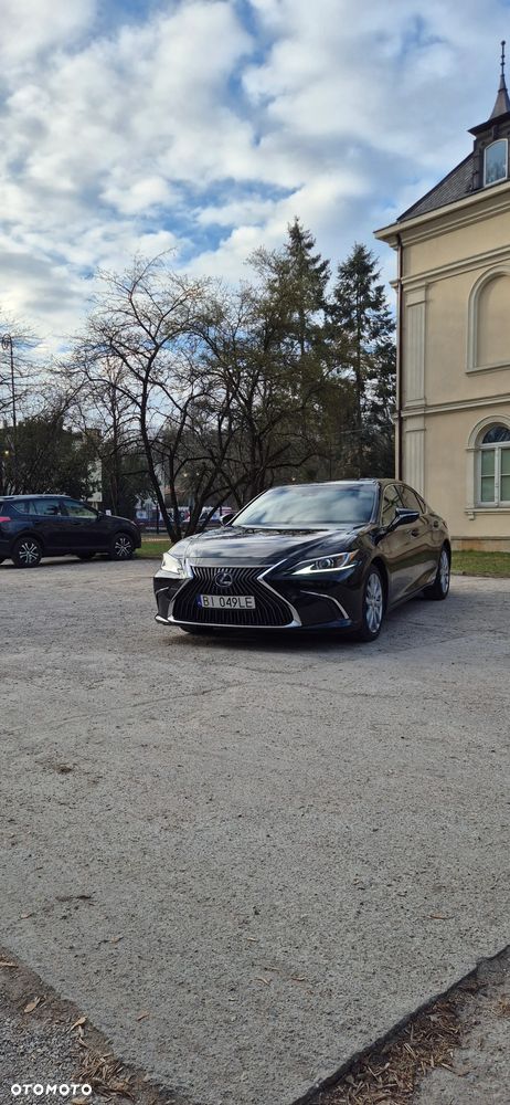 Lexus ES 300h Style Edition - 35