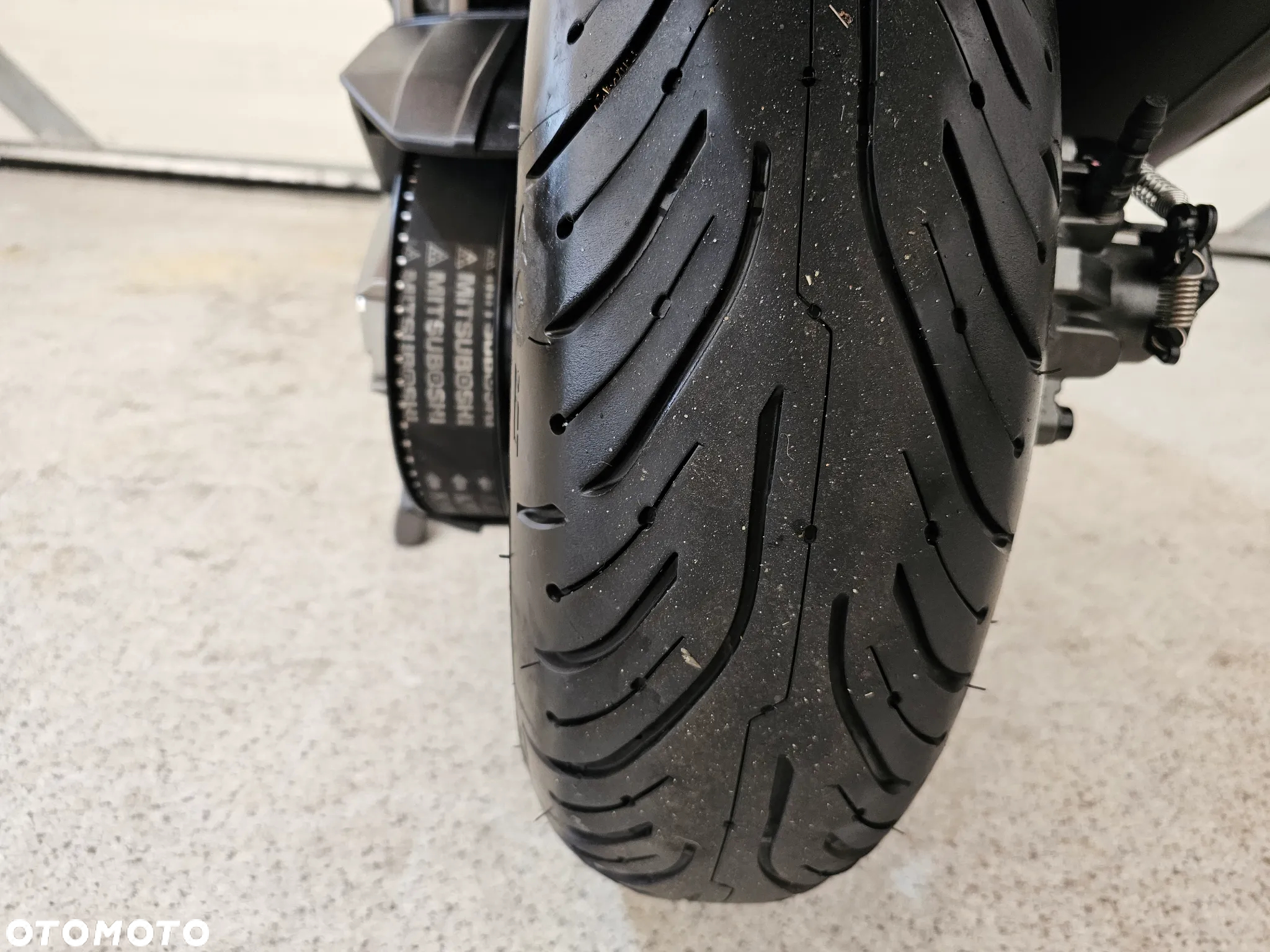 Kymco AK 550 - 18
