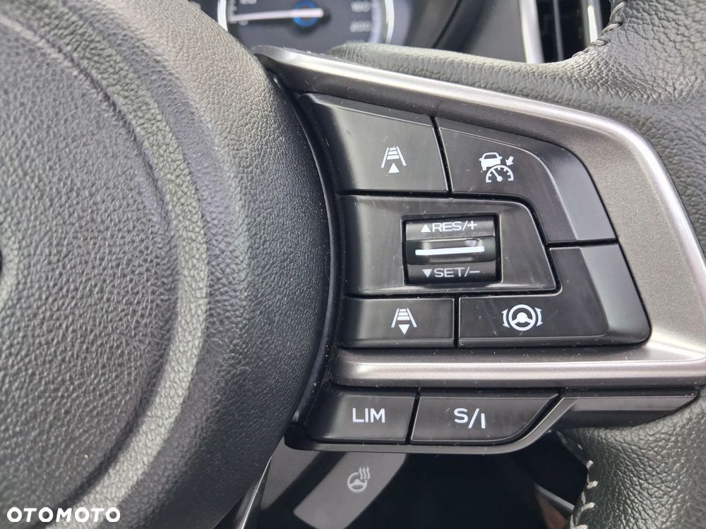 Subaru Forester 2.0i-L Platinum (EyeSight) Lineartronic - 16