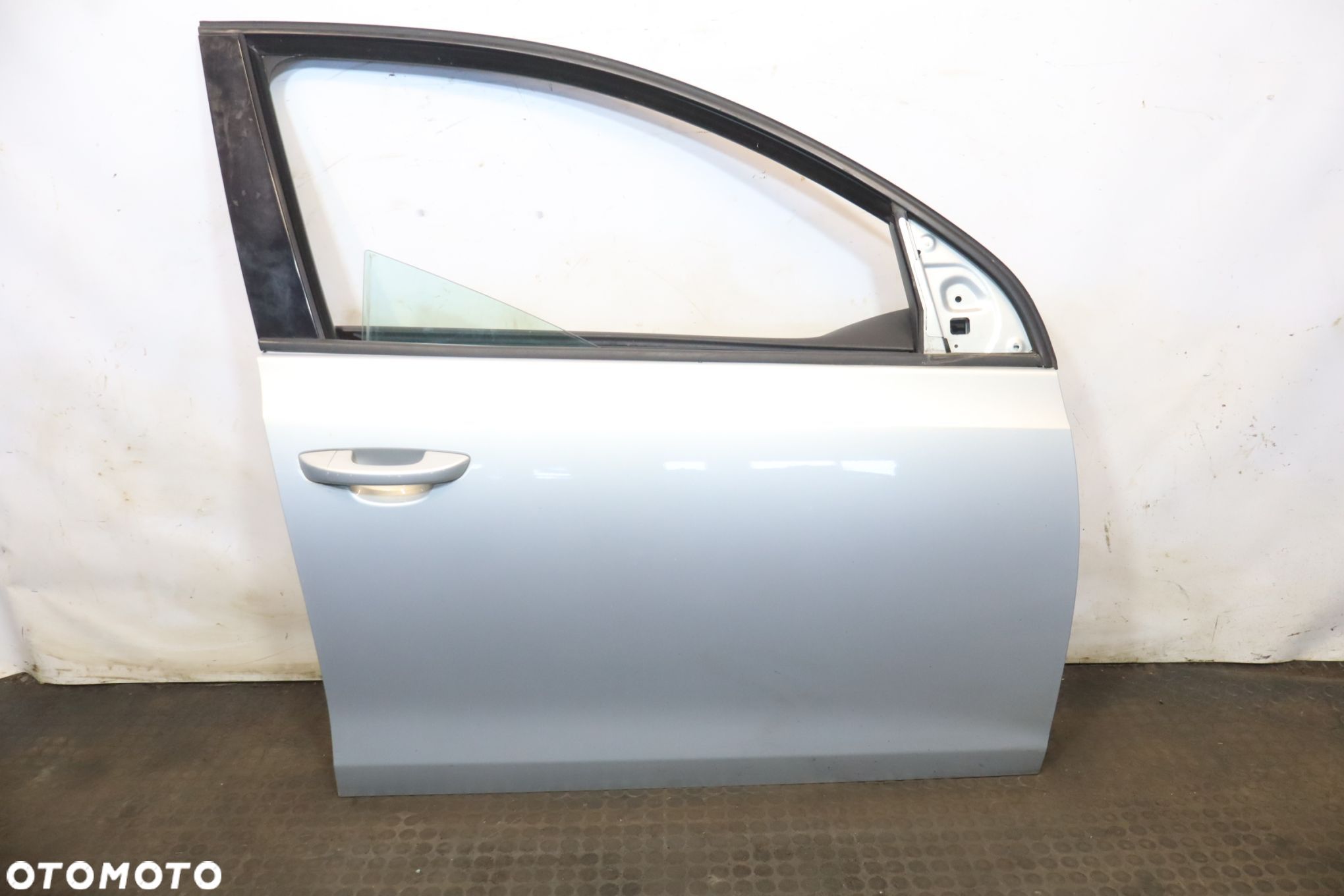 DRZWI PRAWY PRZÓD VOLKSWAGEN GOLF VI LR7L - 1