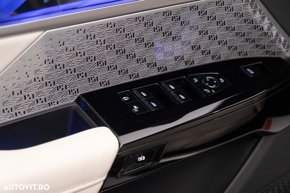 BMW M7 M760e xDrive AT PHEV - 29