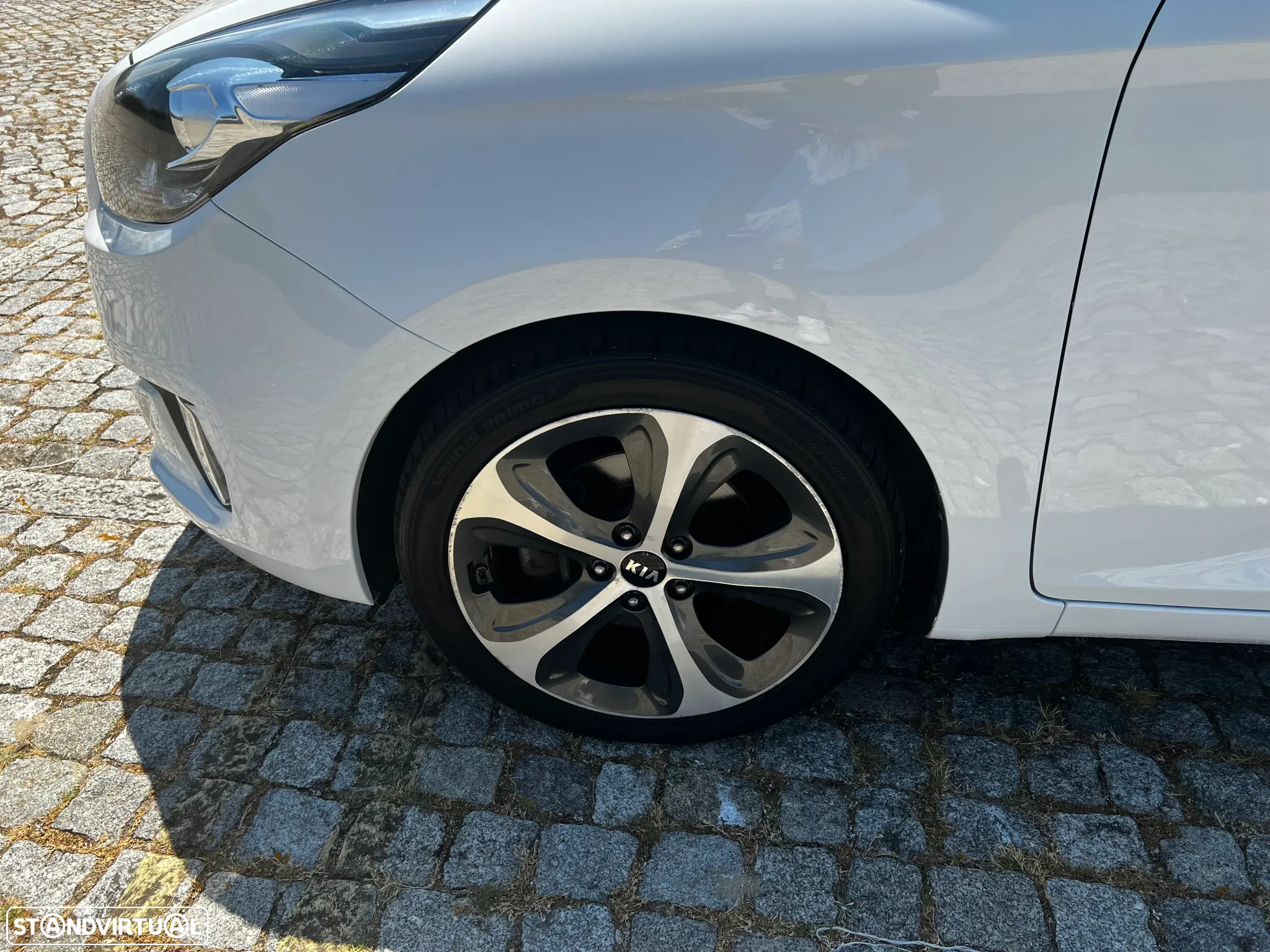 Kia Carens 1.7 CRDi ISG TX - 6