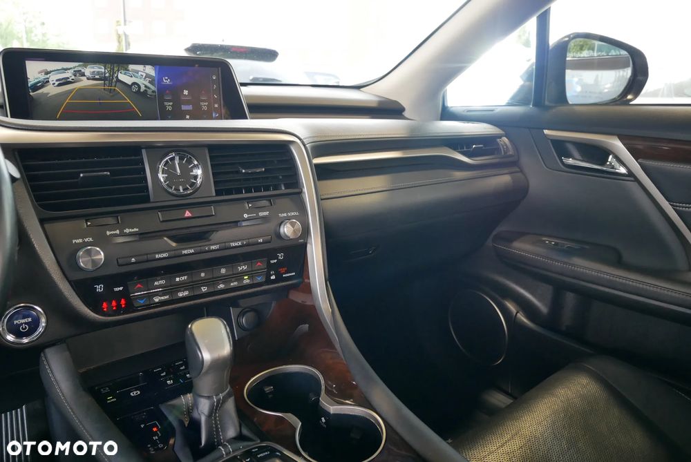 Lexus RX - 26
