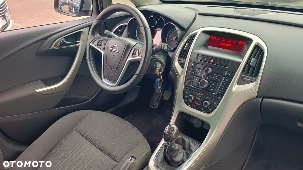 Opel Astra 1.4 T Enjoy - 6