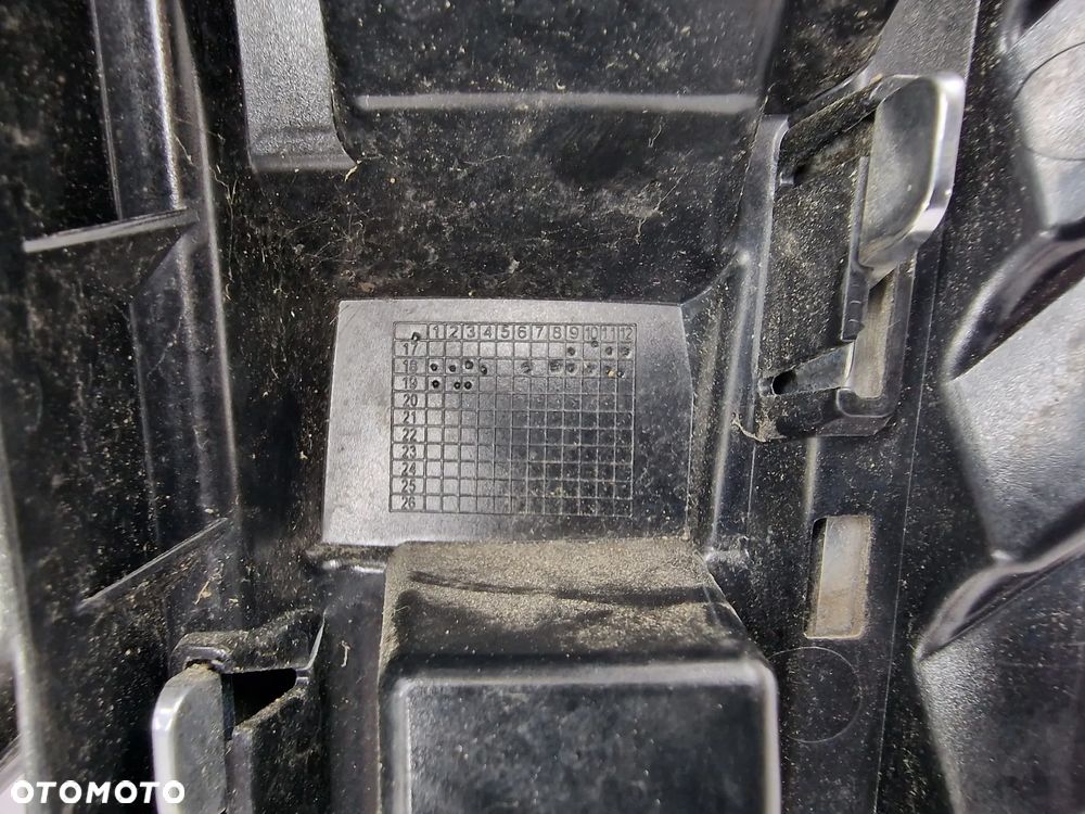 NISSAN QASHQAI II LIFT 17- ATRAPA / GRILL PRZEDNI PRZÓD / ZNACZEK NA KAMERE / POD RADAR , NR 62310HV3 , NR AUKCJI GR112 - 28