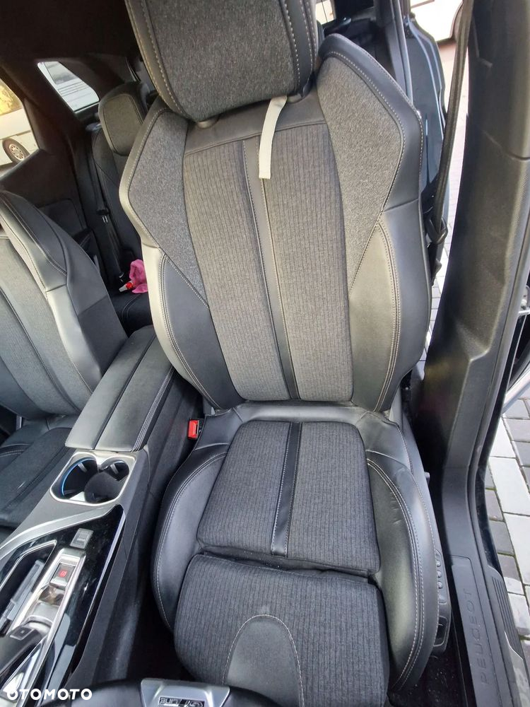Peugeot 3008 1.6 PureTech GPF GT Line S&S EAT8 - 14