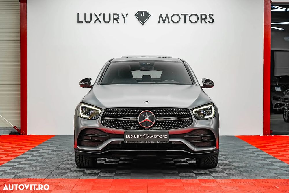 Mercedes-Benz GLC Coupe 300 4Matic 9G-TRONIC AMG Line Plus - 3