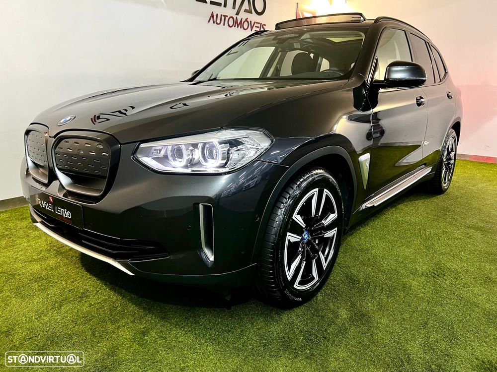BMW iX3 Impressive - 11