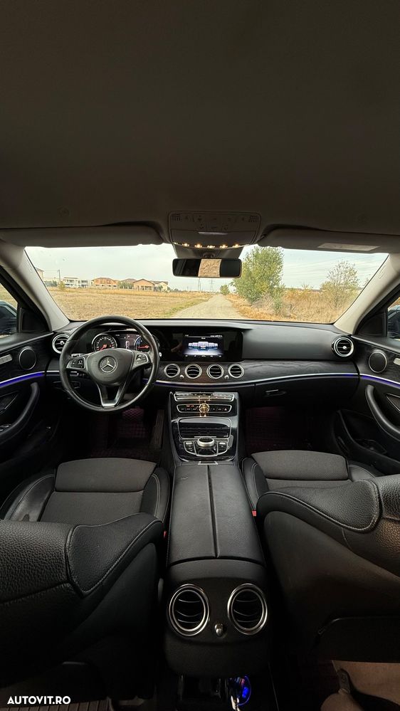 Mercedes-Benz E - 8