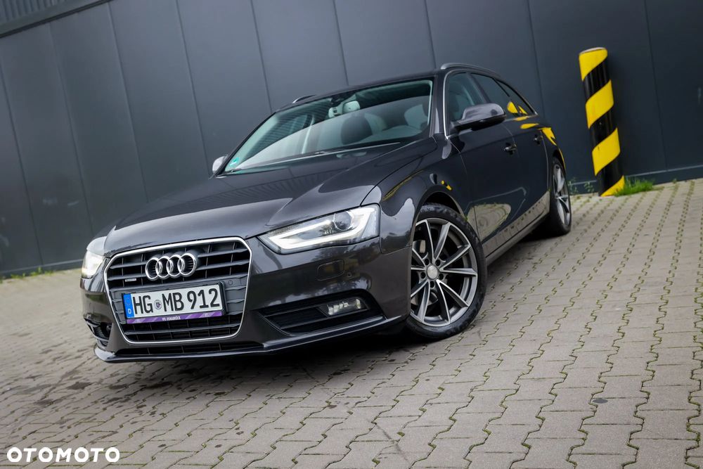 Audi A4 - 1