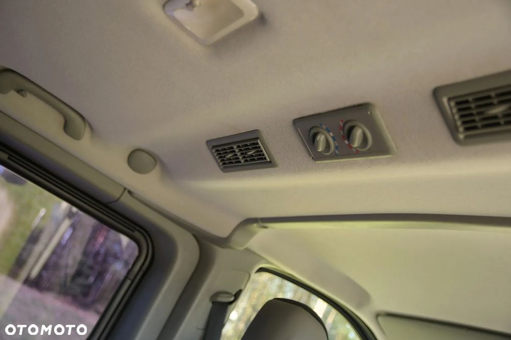 Renault Trafic Grand Passenger Pack Clim - 20