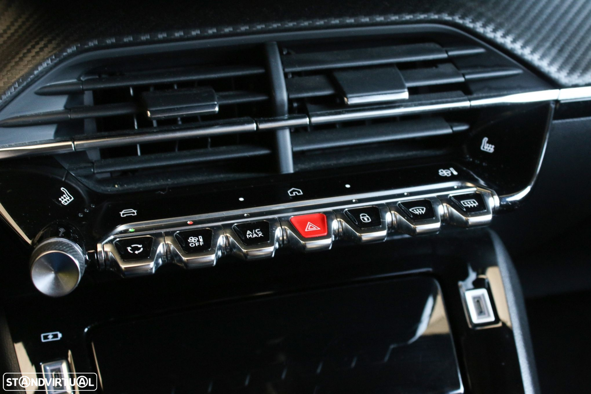 Peugeot 2008 1.2 PureTech Allure - 23