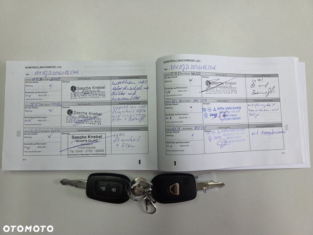 Dacia Duster 1.6 SCe Blackshadow S&S - 29