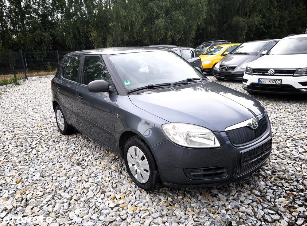 Skoda Fabia 1.2 HTP Ambiente - 11