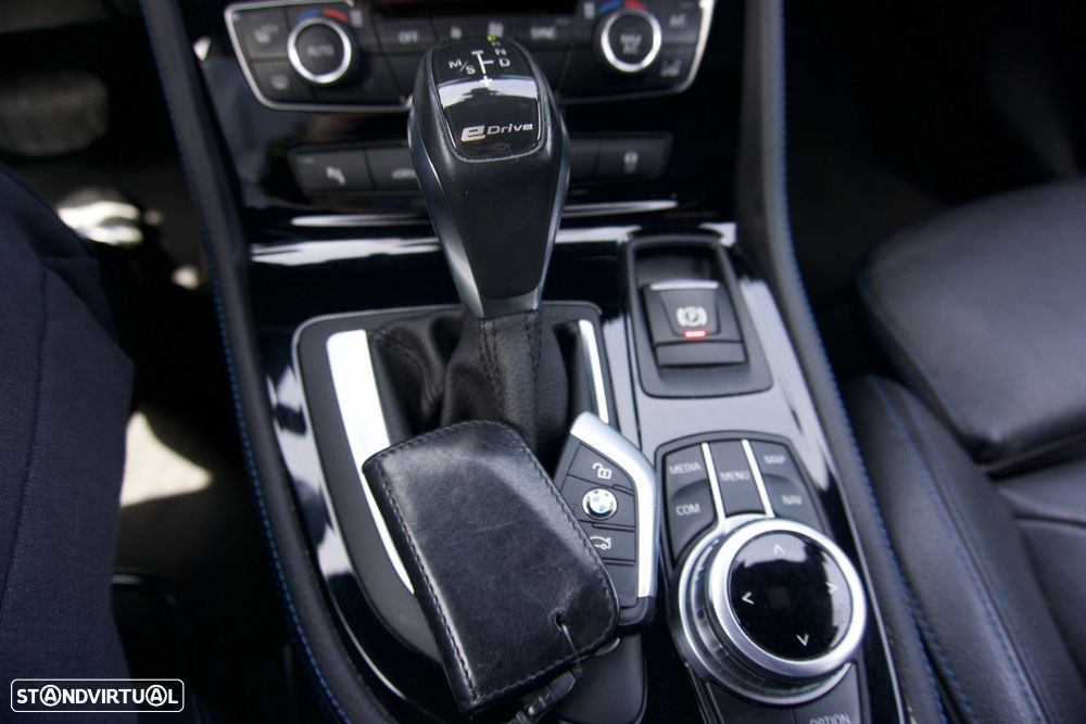 BMW 225xe Active Tourer Pack M - 38
