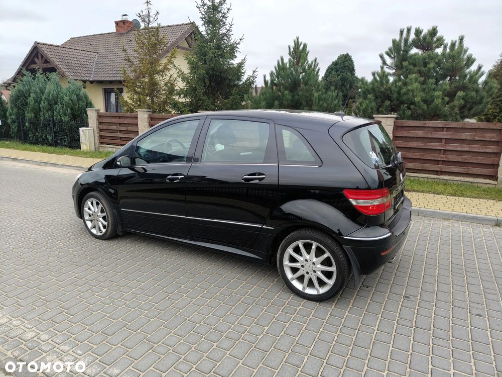 Mercedes-Benz Klasa B 150 Autotronic Grand Edition - 4