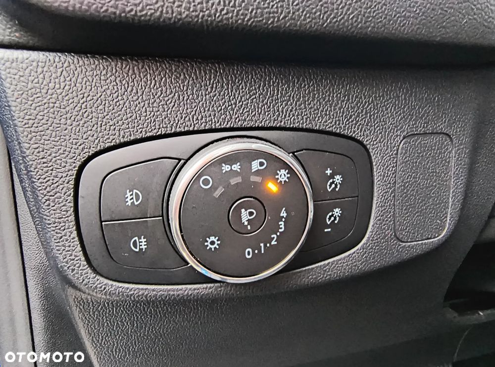 Ford Focus 1.5 EcoBlue Titanium X - 13
