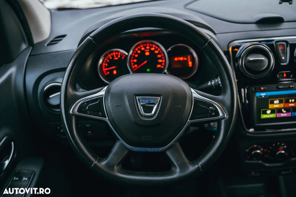 Dacia Lodgy Blue dCi 115 (7-Sitzer) Stepway - 18