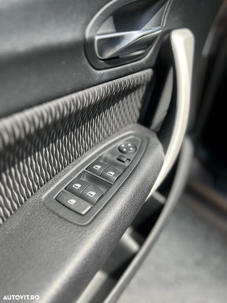 BMW Seria 1 118d Aut. - 14