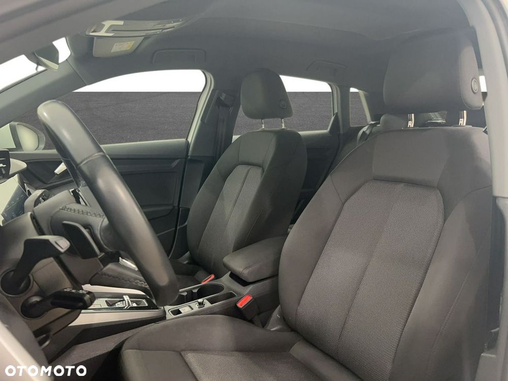 Audi A3 Sportback 35 TFSI mHEV S tronic - 10