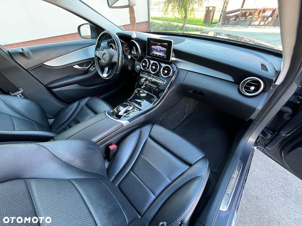 Mercedes-Benz Klasa C 220 (BlueTEC) d T 7G-TRONIC Avantgarde - 18