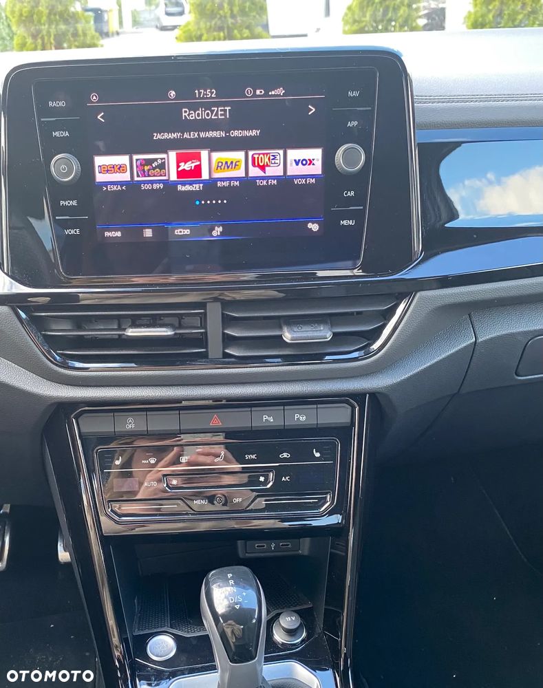 Volkswagen T-Roc 1.5 TSI R-Line DSG - 2