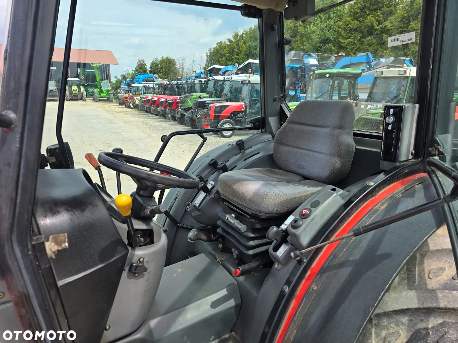 Valtra 3500F - 7