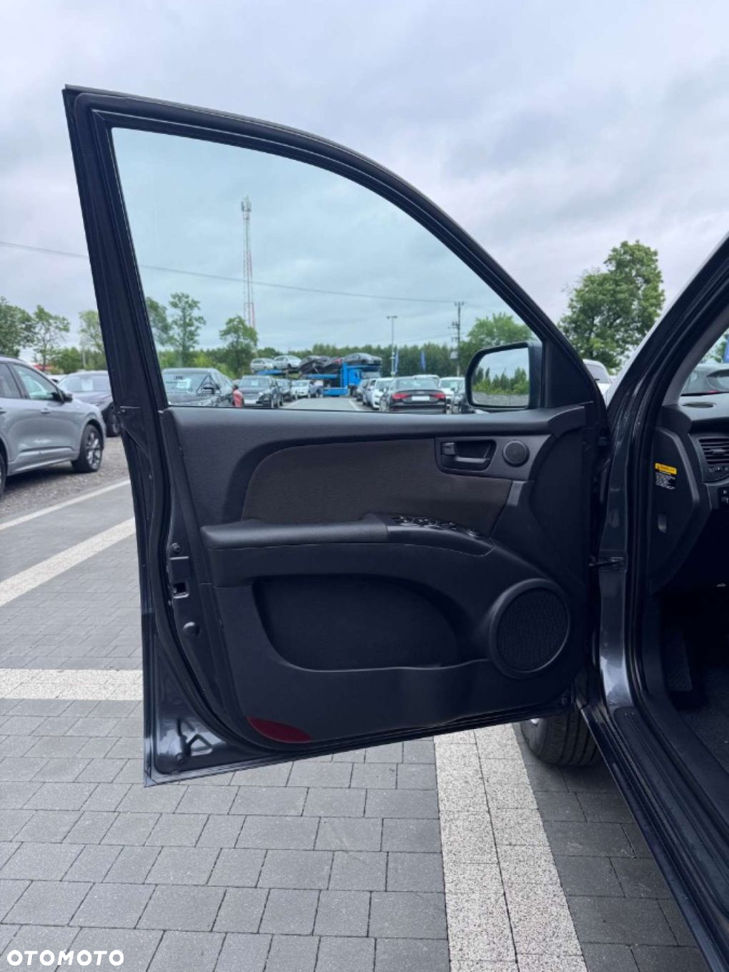 Kia Sportage - 10
