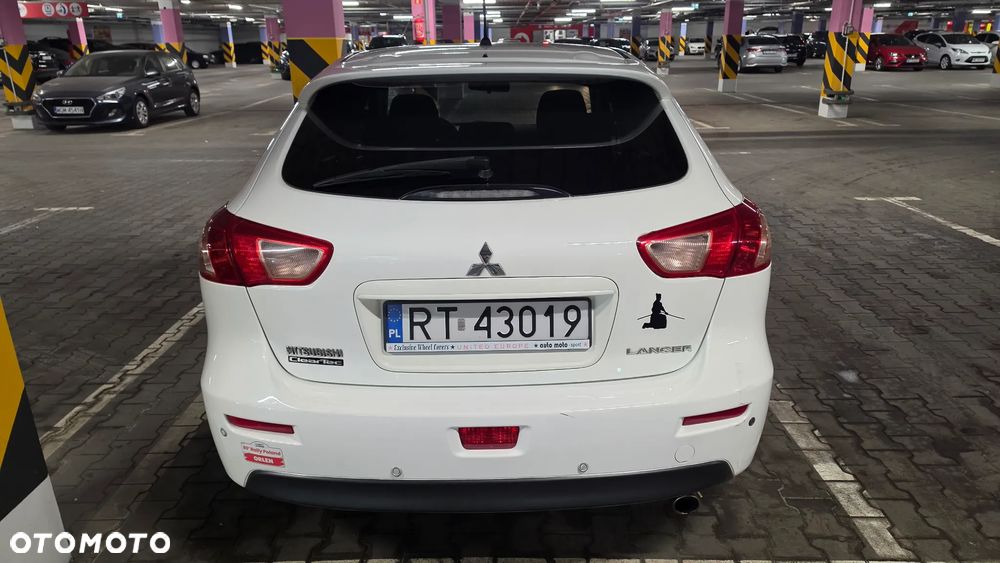 Mitsubishi Lancer 1.8 DID Invite - 12