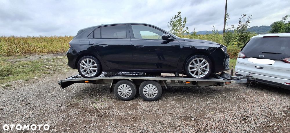 Opel Astra 1.2 Turbo Automatik GS - 10