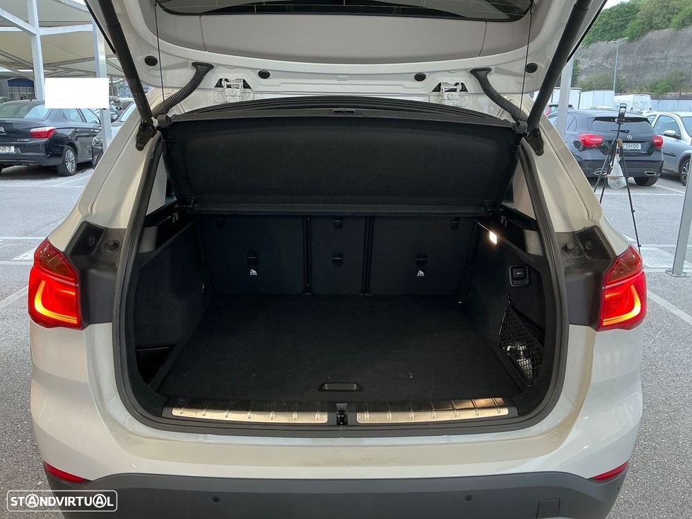 BMW X1 16 d sDrive Auto xLine - 9