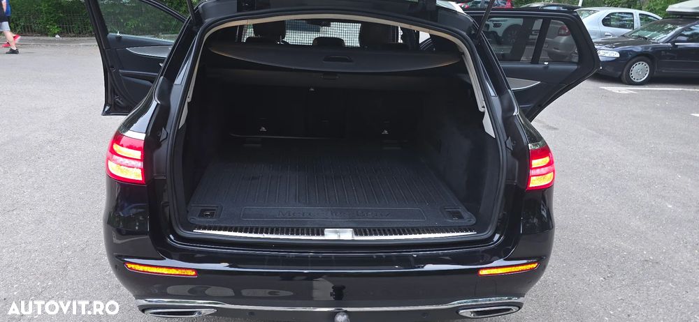 Mercedes-Benz E 220 d 4Matic 9G-TRONIC AMG Line - 19