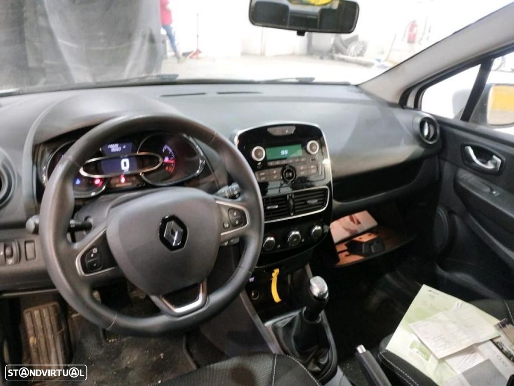Renault Clio 1.5 dCi Zen - 6