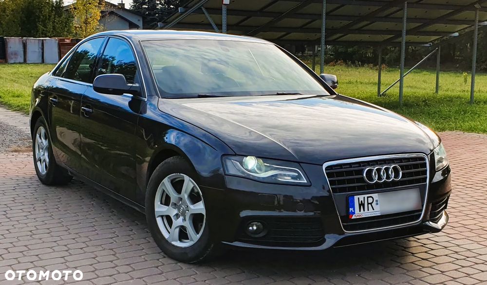 Audi A4 Limousine - 9