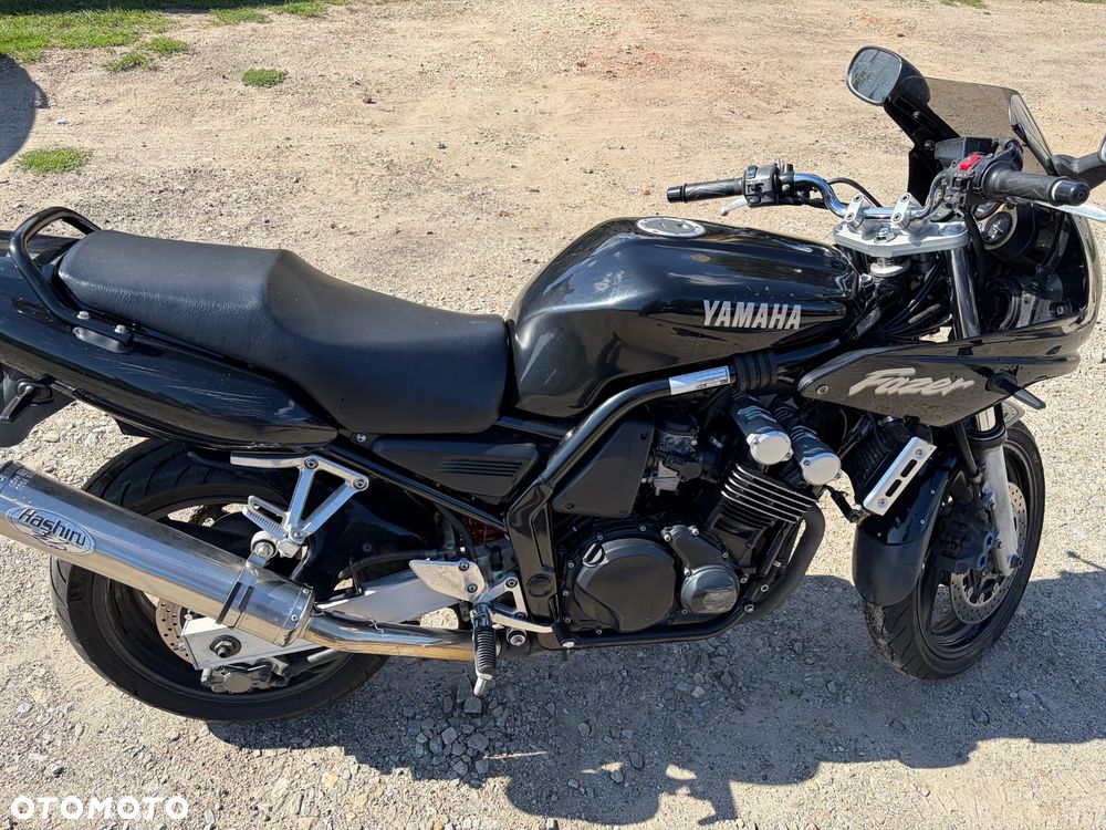 Yamaha FZS - 5