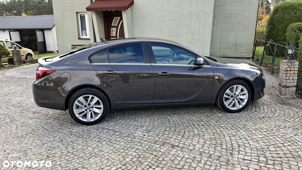 Opel Insignia 1.4 T Executive S&S - 18