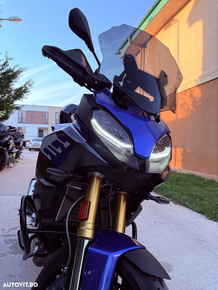 BMW F900XR - 3