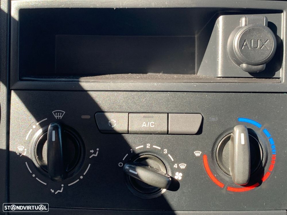 Citroën Berlingo 1.6 e-HDi Exclusive - 25