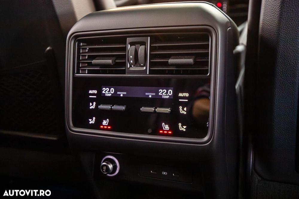 Porsche Cayenne - 31