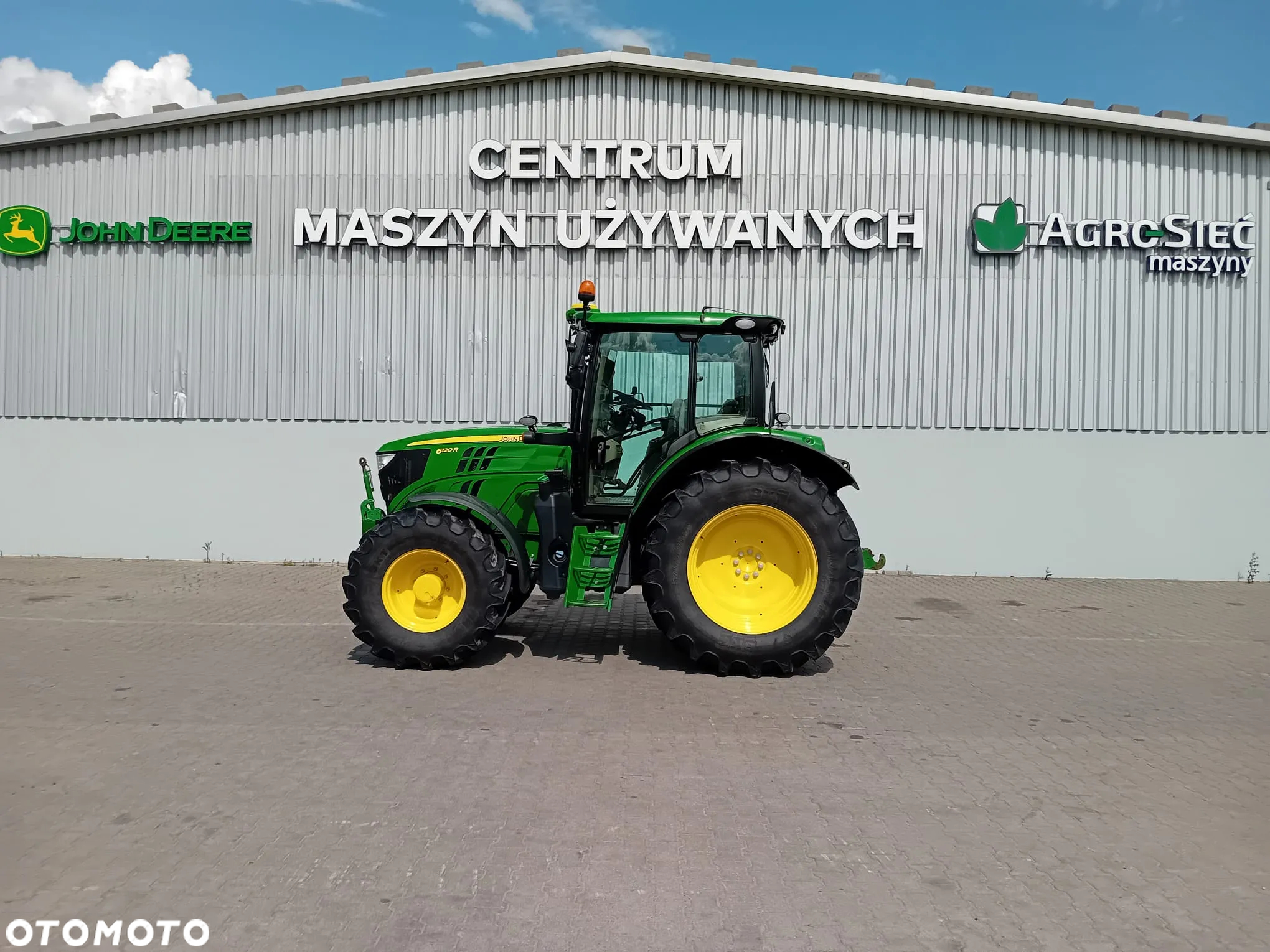 John Deere 6120R - 2