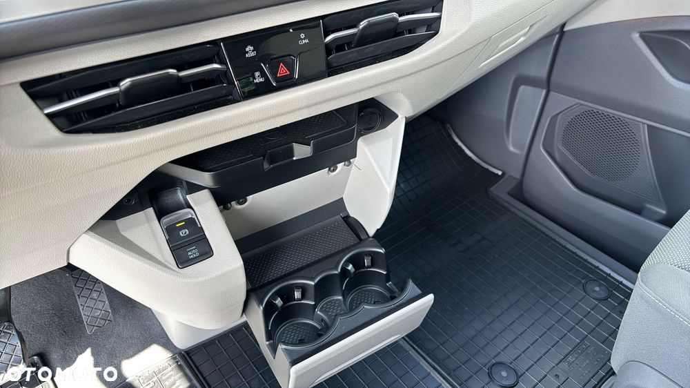 Volkswagen Multivan 2.0 TDI L2 Edition DSG - 16