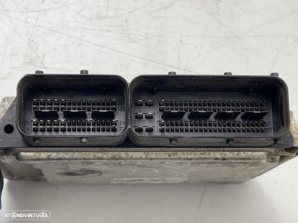 Centralina do motor ECU Usado SAAB 9-3 (YS3F) REF. 0281012247 - 2