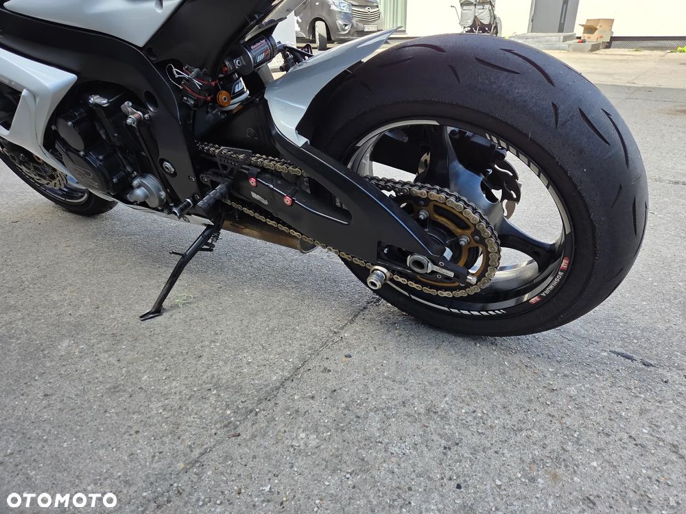 Suzuki GSX-R - 9