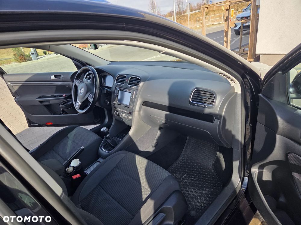 Volkswagen Golf - 14