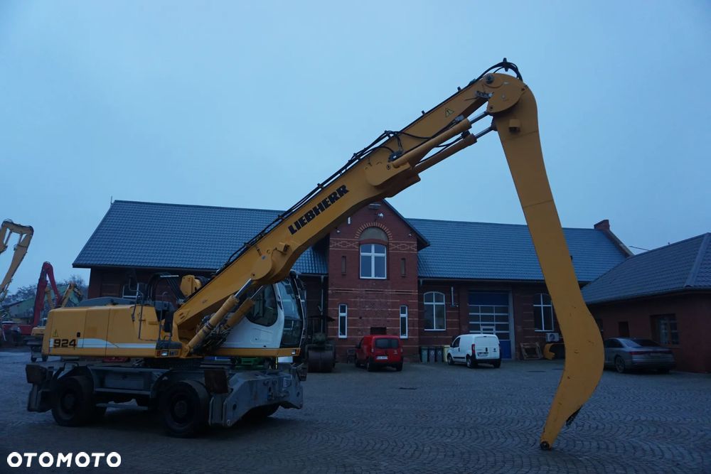 Liebherr A 924C - 2