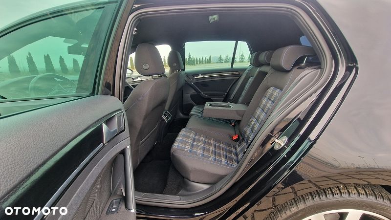 Volkswagen Golf 1.4 GTE Plug-In-Hybrid DSG - 27